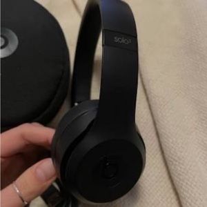 Beats solo 3 wireless